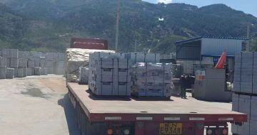 嘉兴 芝麻白仿形路沿石，直形路沿石