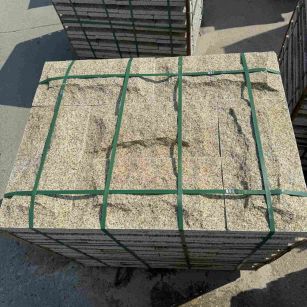 嘉兴 黄金麻花岗岩石材自然面蘑菇石成品