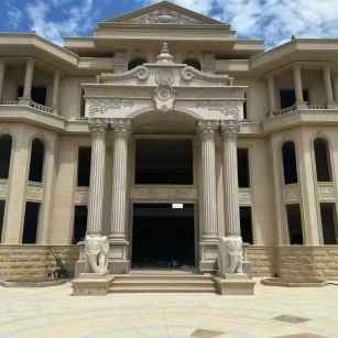 嘉兴 黄金麻别墅外墙干挂，大柱，大象，蘑菇石，雕花板