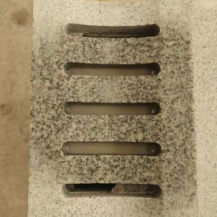 嘉兴 芝麻白拉丝面花岗岩U型开槽排水槽