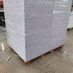 嘉兴 芝麻白火烧面1.8厚300*600地铺石，尺寸标准，厚薄均匀