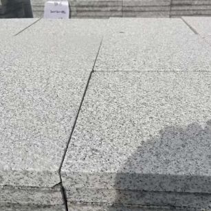 嘉兴 白麻花岗岩石材推荐 荔枝面地铺石