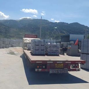 嘉兴 芝麻白仿形路沿石，直形路沿石