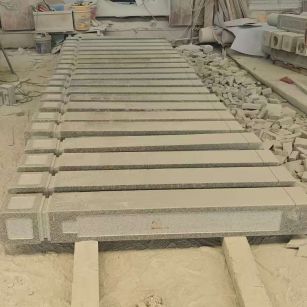 嘉兴 芝麻白异形加工雕刻-栏杆大柱，方柱