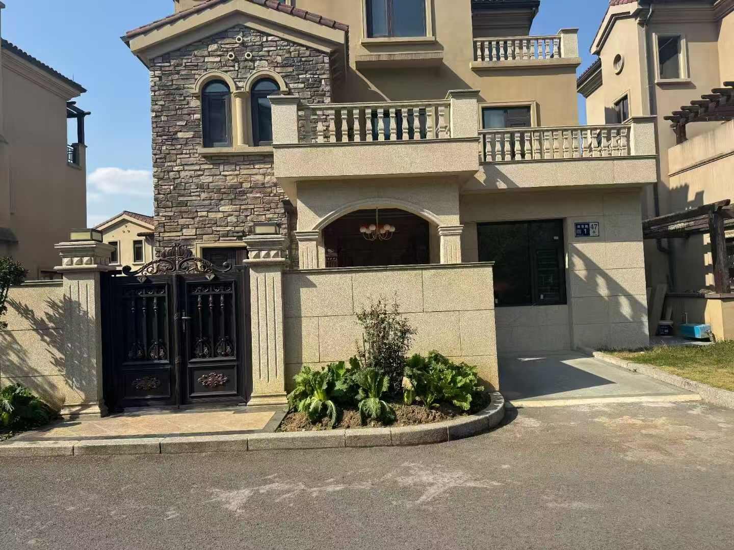 嘉兴黄金麻别墅案例展示