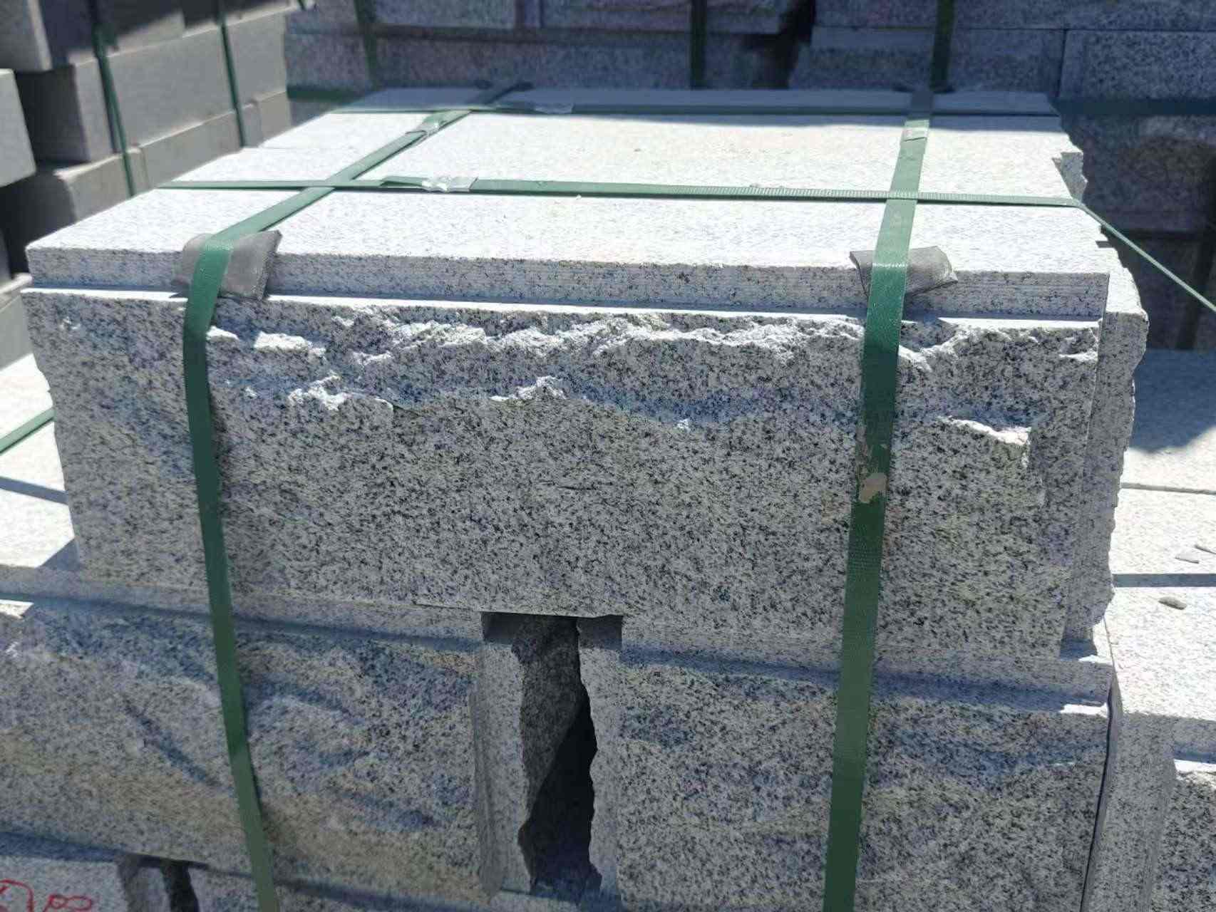 嘉兴 芝麻白花岗岩自然面成品