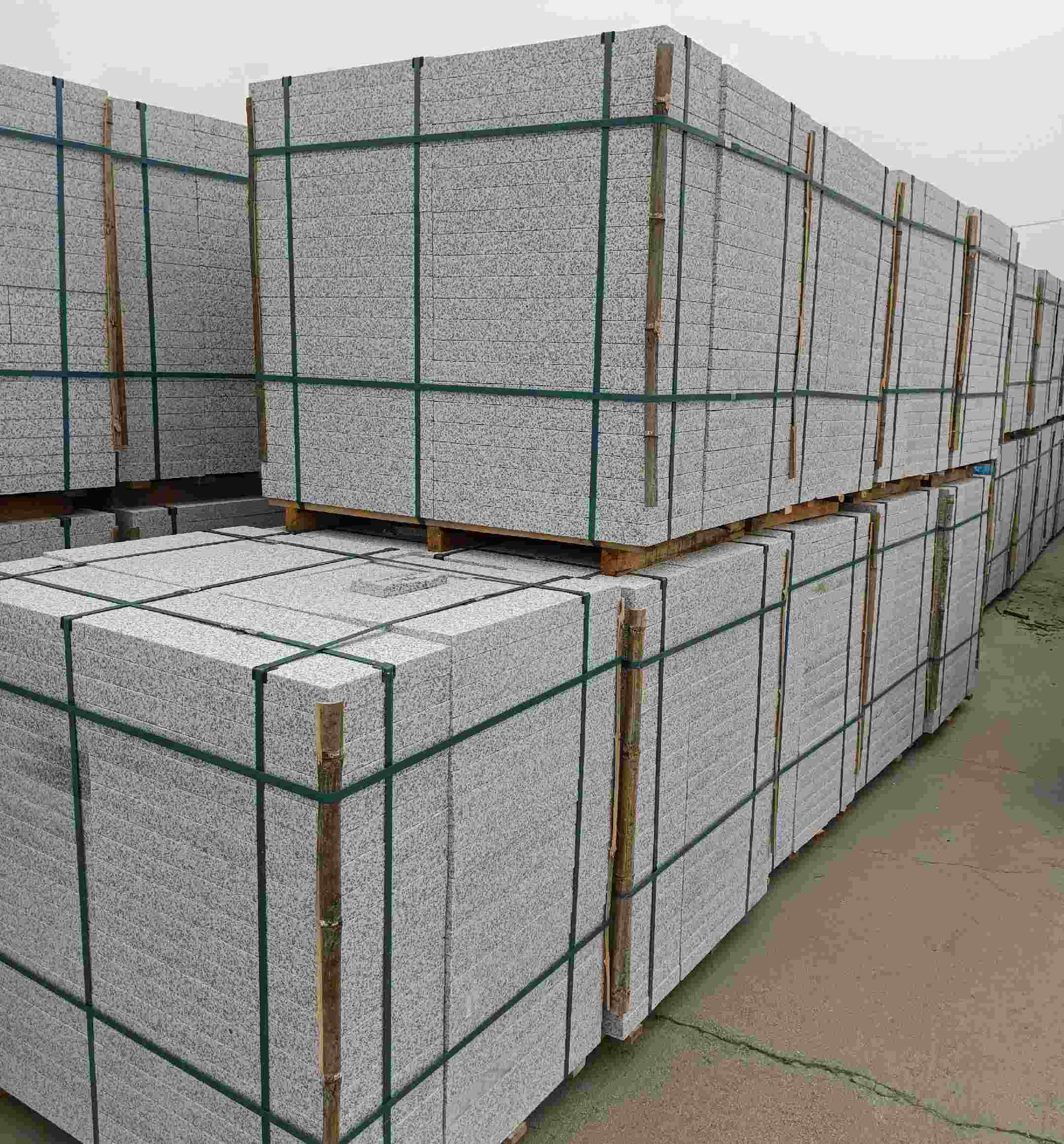 嘉兴 白麻花岗岩石材荔枝面地铺石（300*600*50）