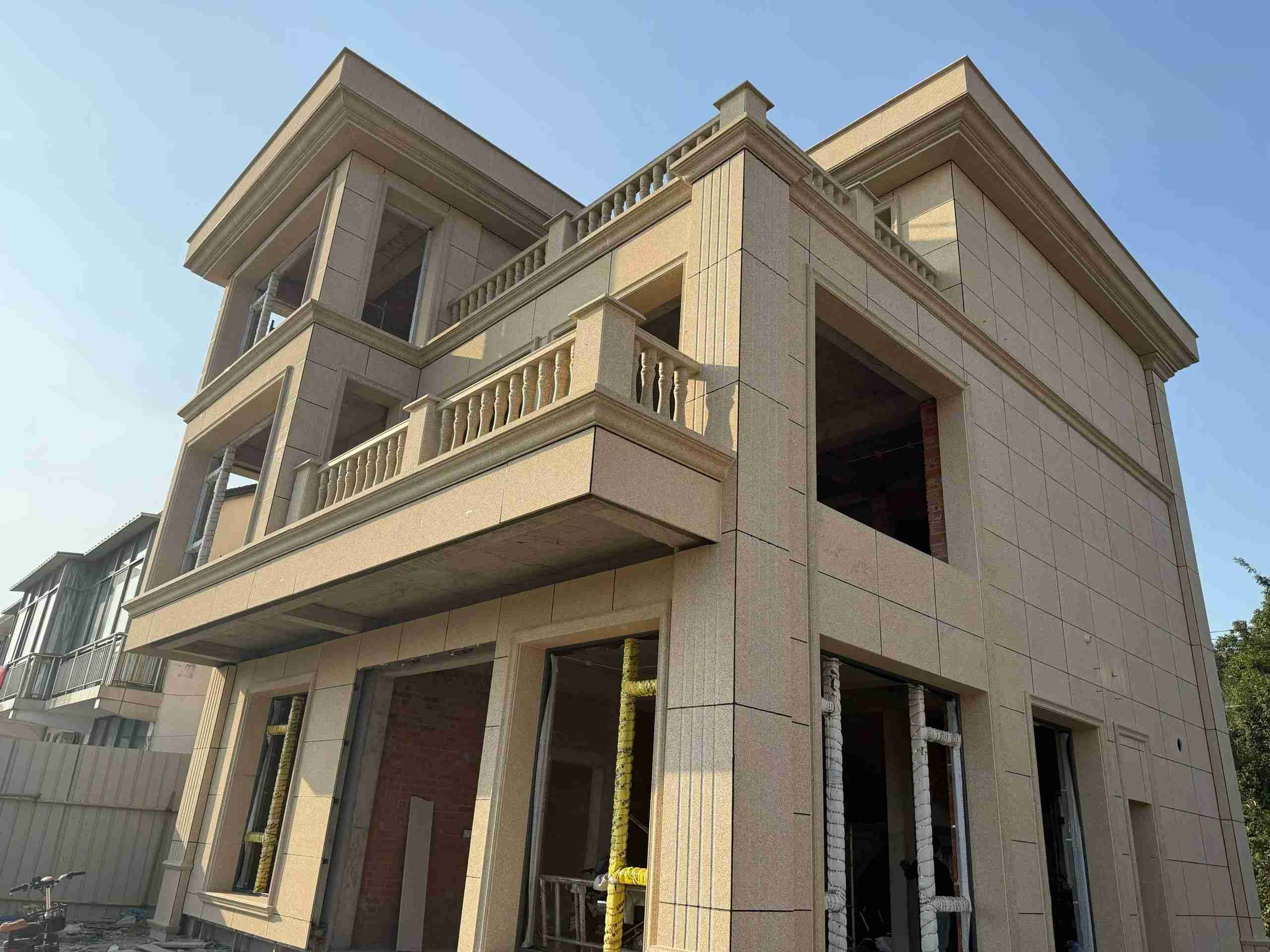 嘉兴 黄金麻花岗岩石材荔枝面外墙干挂效果展示