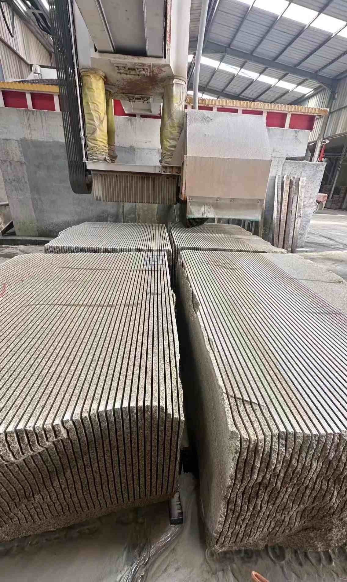 嘉兴 车间生产日常，黄金麻白麻花岗岩