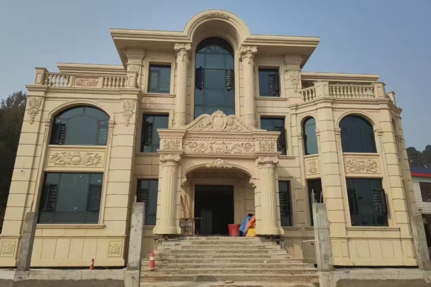 嘉兴 黄金麻花岗岩别墅外墙干挂