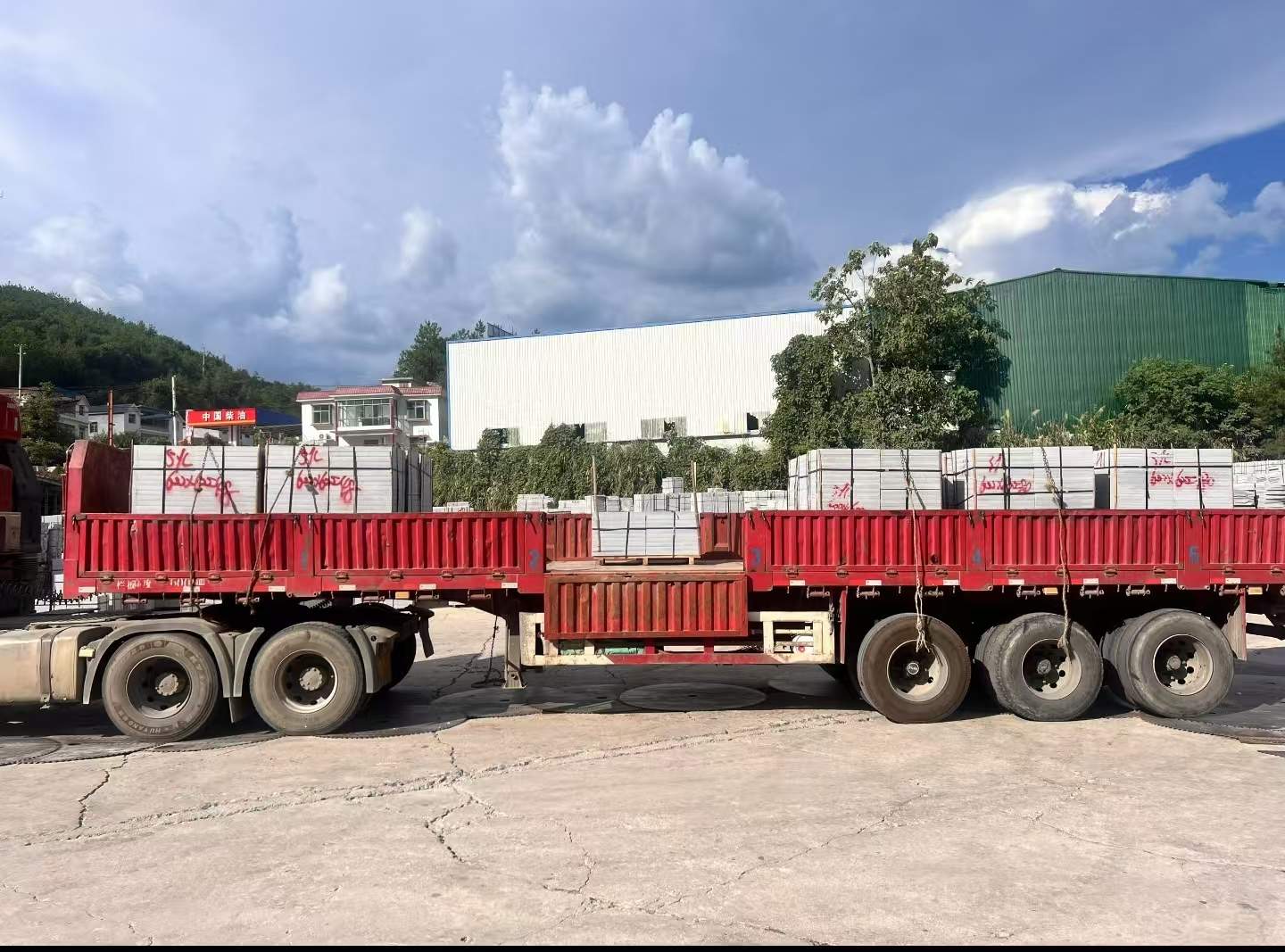 嘉兴 芝麻灰花岗岩地铺石出货日常