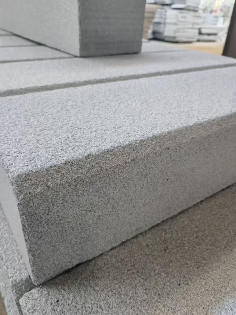 嘉兴 芝麻灰荔枝面路沿石