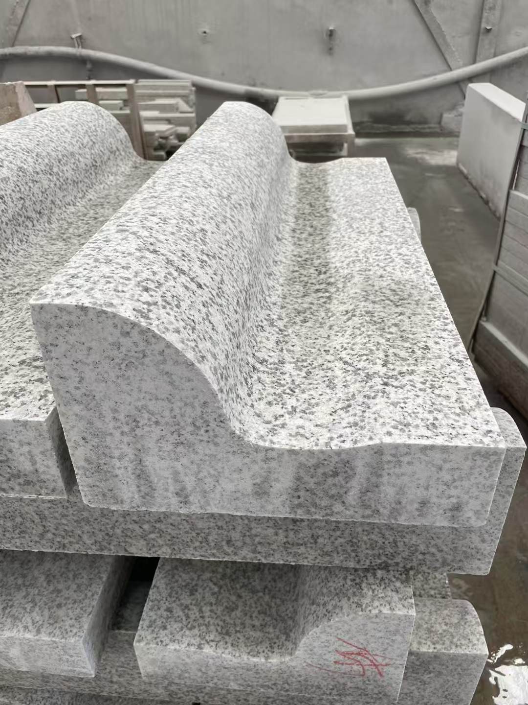 嘉兴 白麻花岗岩S型路沿石，路侧石，马路牙子等