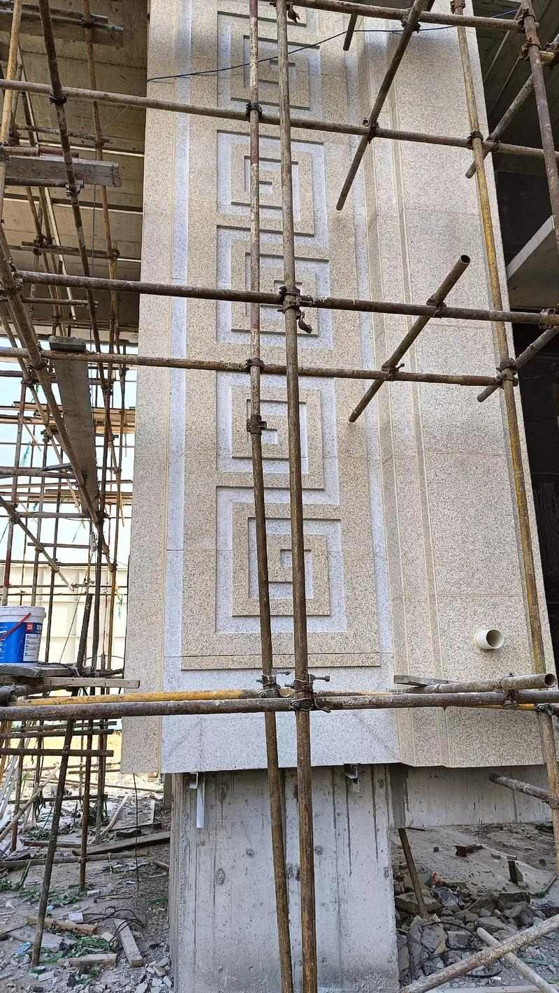 嘉兴 黄金麻花岗岩别墅外墙干挂回纹造型效果