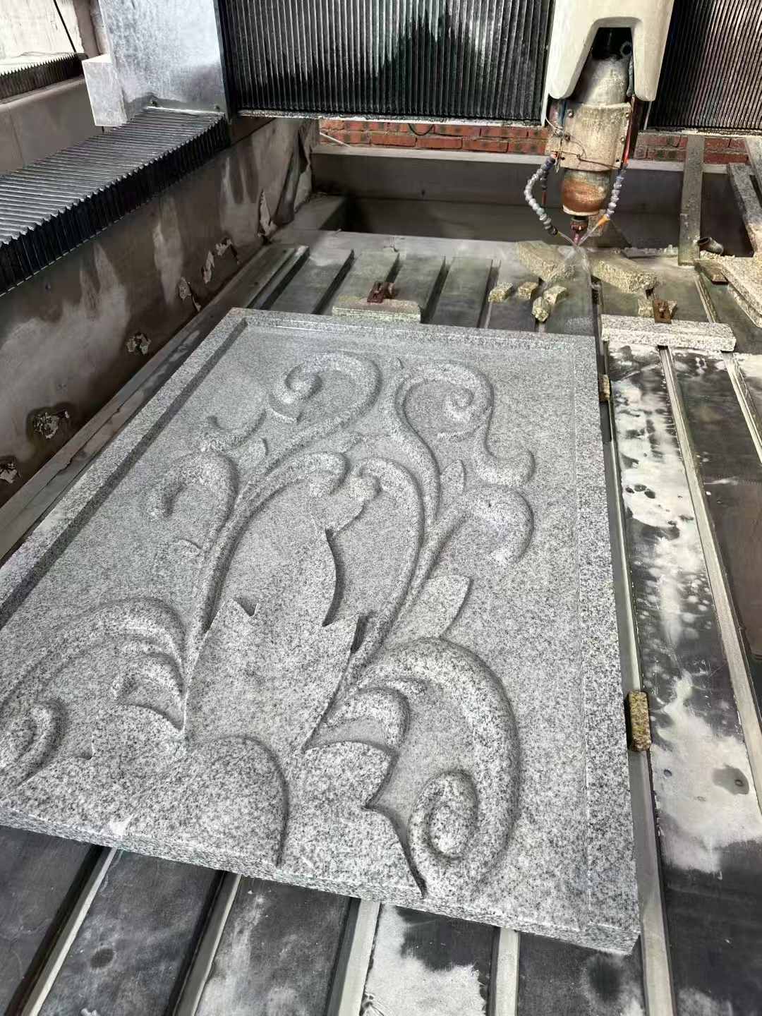 嘉兴 白麻别墅干挂雕花板