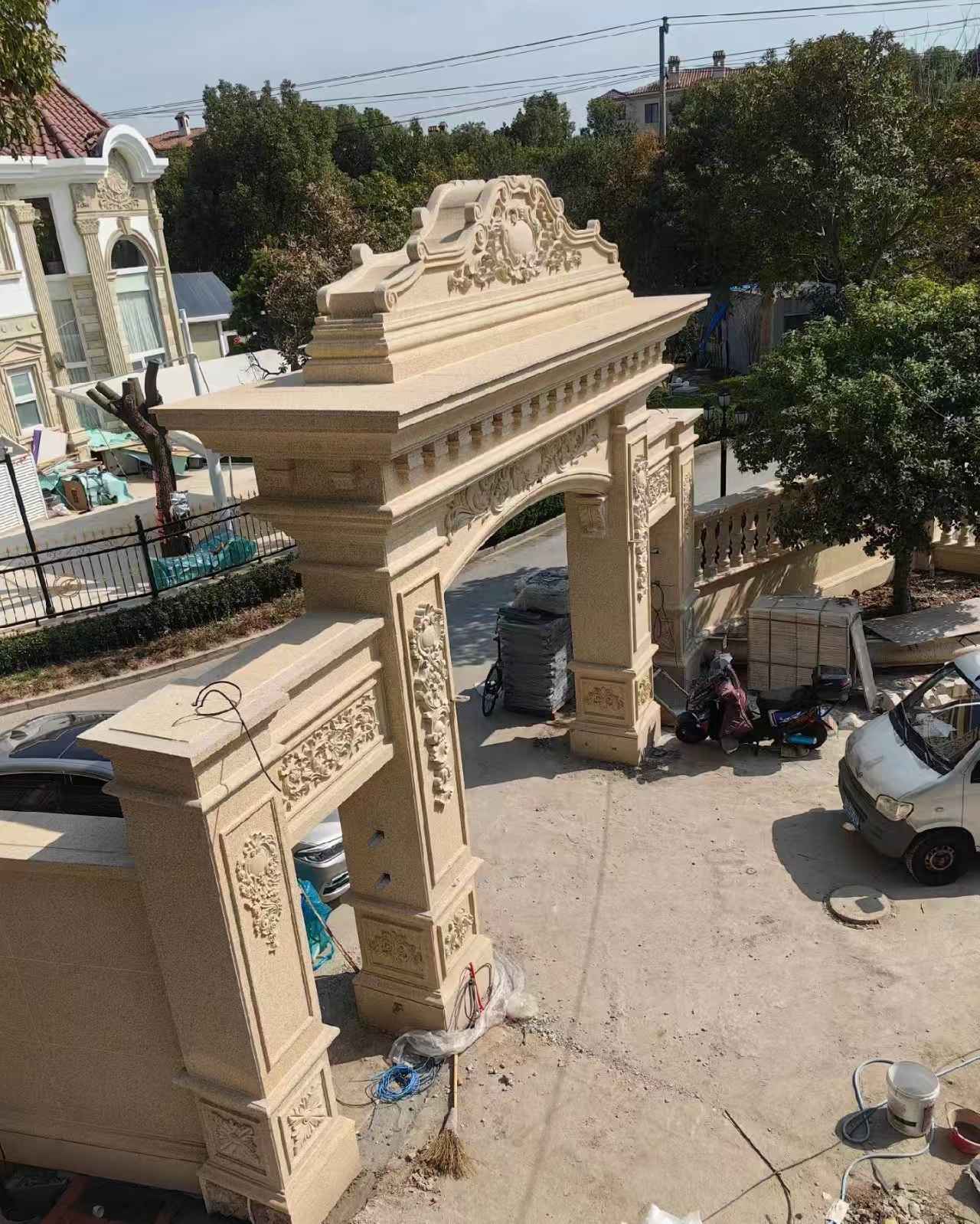 嘉兴 黄金麻荔枝面花岗岩别墅门楼