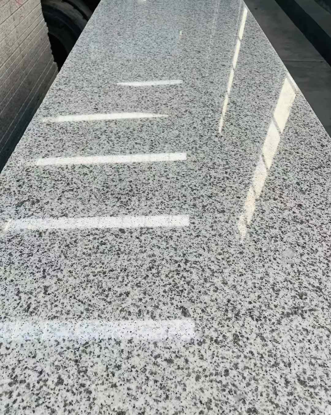 嘉兴 白麻花岗岩光面毛板