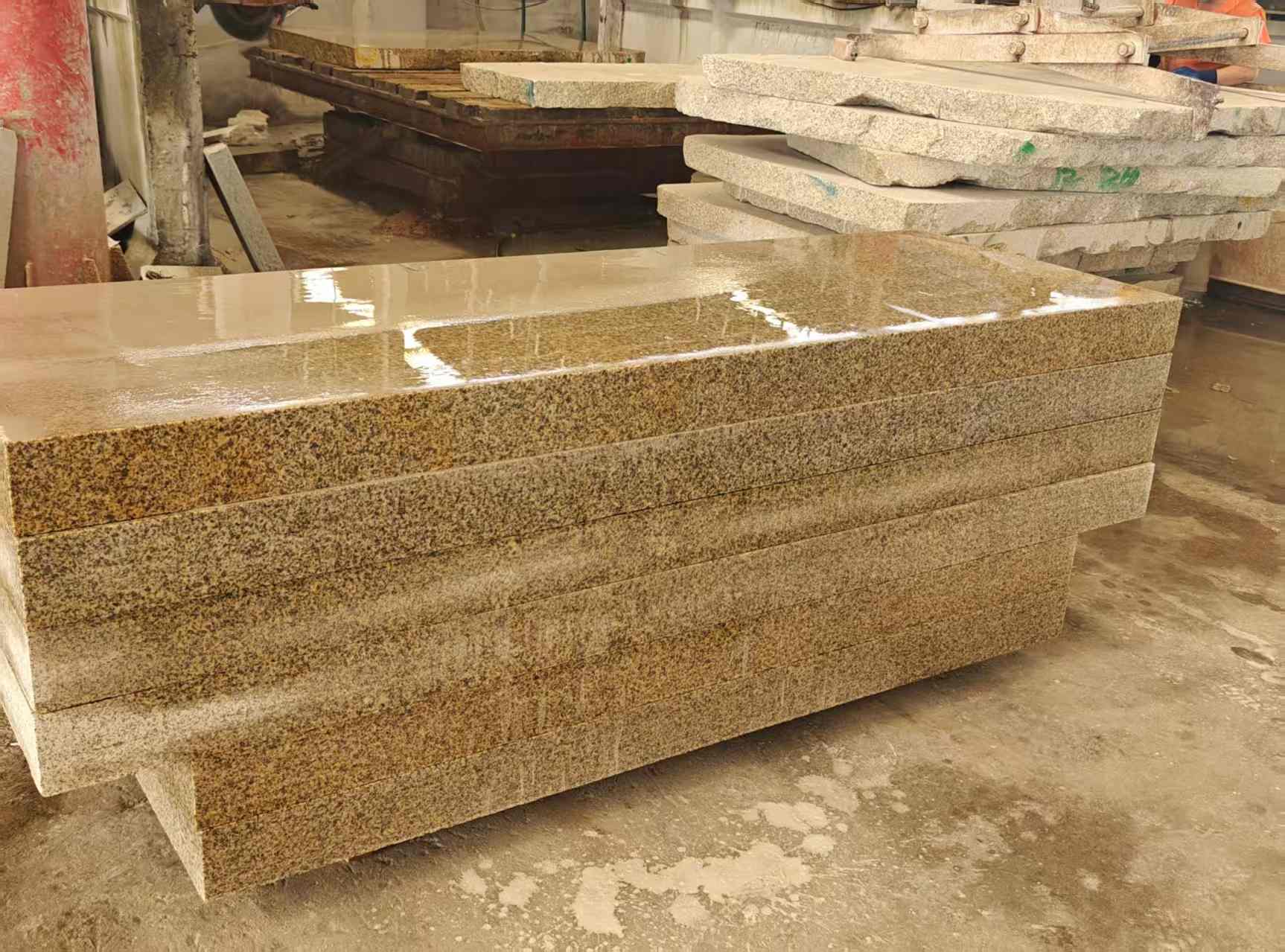 嘉兴 黄金麻栏杆料半成品加工中